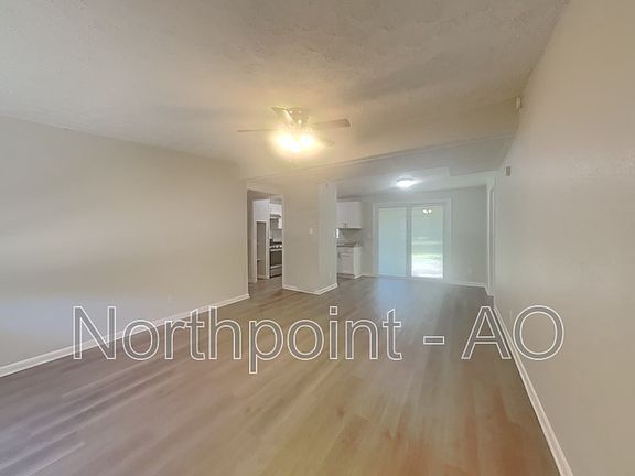 3rd image of 5414 Roanoke Blvd