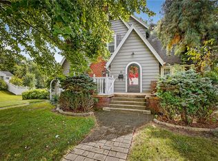 15 W Garfield Ave, New Castle, PA 16105