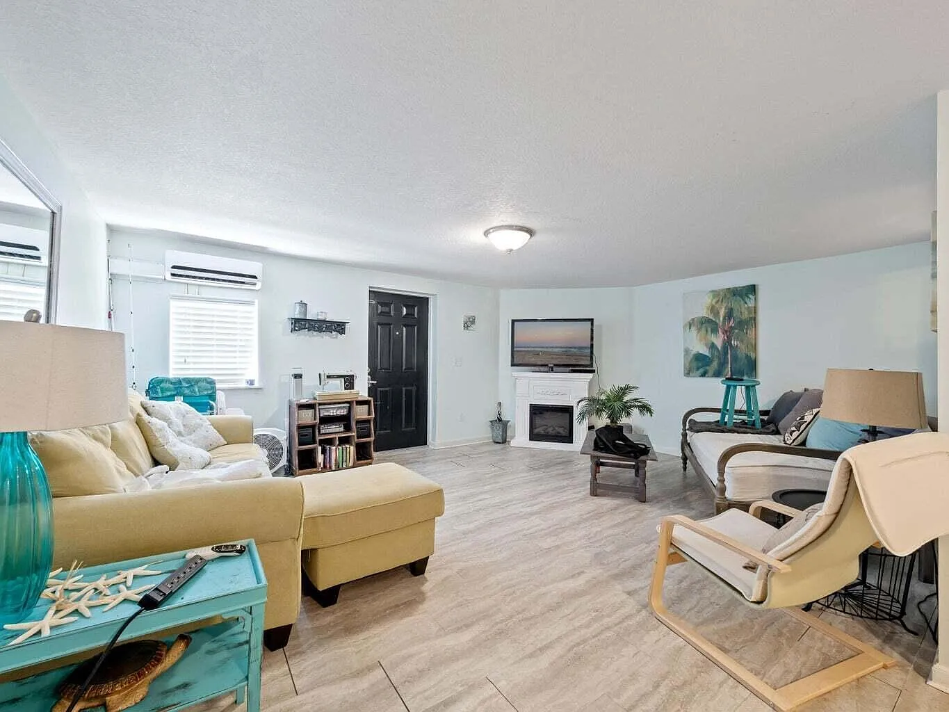 1 bed, 1.0 bath, 1000 sqft, $1,700 — Photo 3