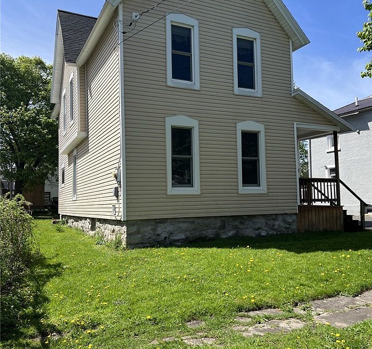 1st image of 126 Stuart St