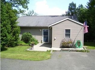 28 Blackford Rd, Newton, NJ 07860