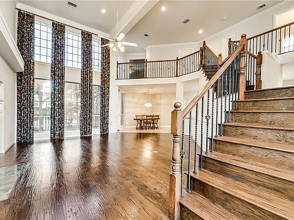 4th image of 211 Sleepy Hollow Ln