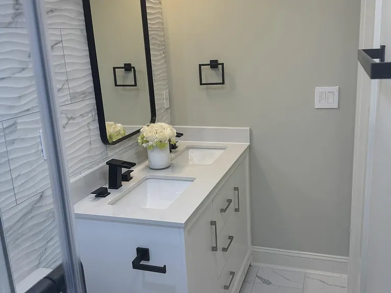 Chalet Ct — Photo 10