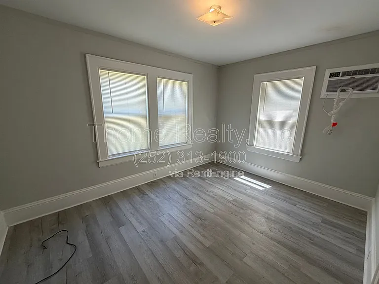 821 Marigold St — Photo 5