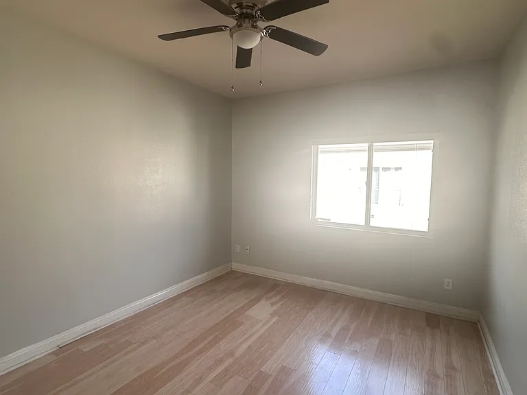 7124 Farralone Ave #107 — Photo 22
