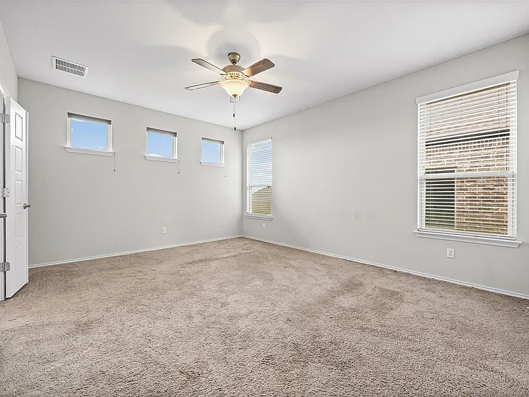 17401 Silent Harbor Loop — Photo 23