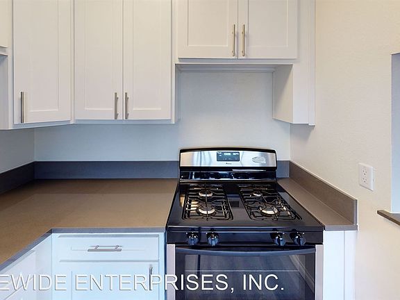 5th image of 4325 Berryman Ave #22