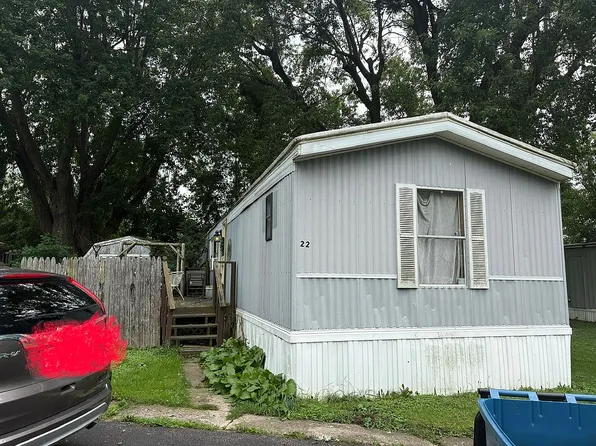 4462 E 1251st Rd Trailer 22, Earlville, IL 60518