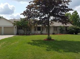 3756 Pickle Rd, Oregon, OH 43616