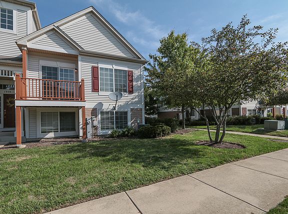 3rd image of 1360 Manning Ave #1360