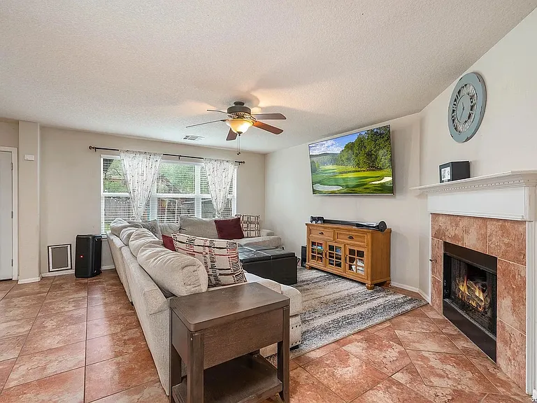 3911 Valencia Peak — Photo 3