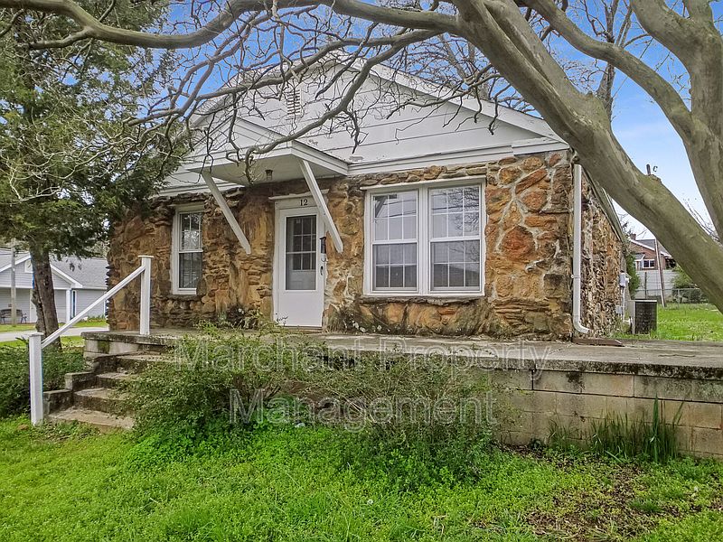 1st image of 12 Burgess Ave