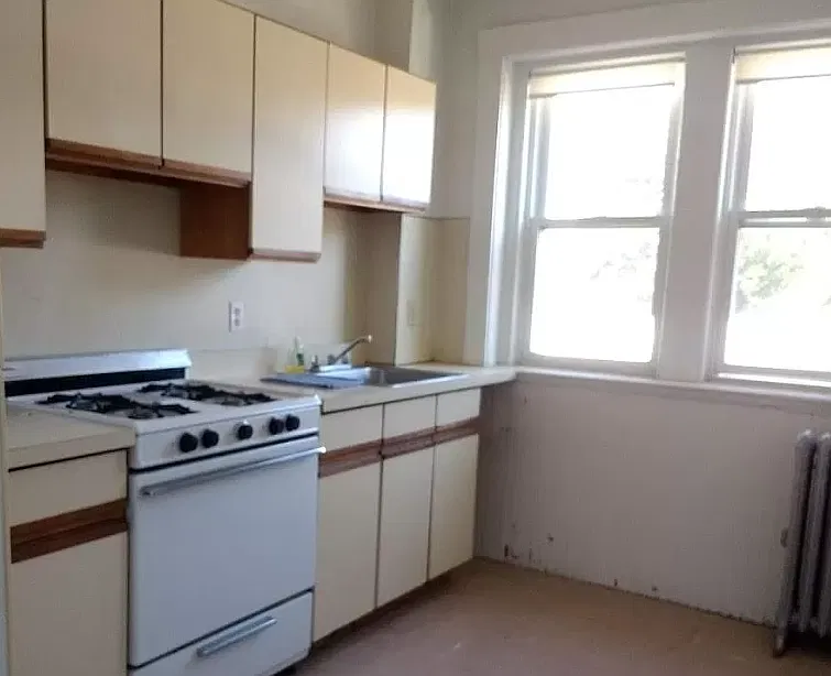 2 bed, $3,100 — Photo 1