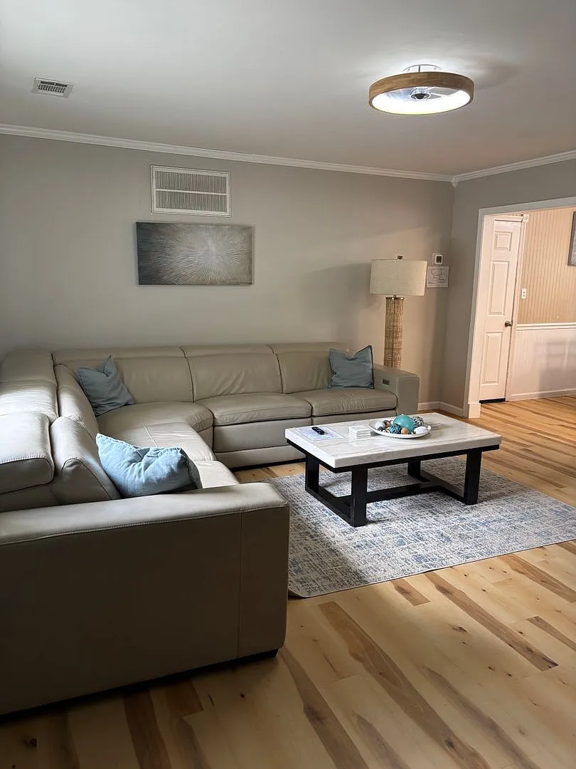 Fully Furnished 4-Bedroom Home! Ready for a 6-Month Lease — Photo 3