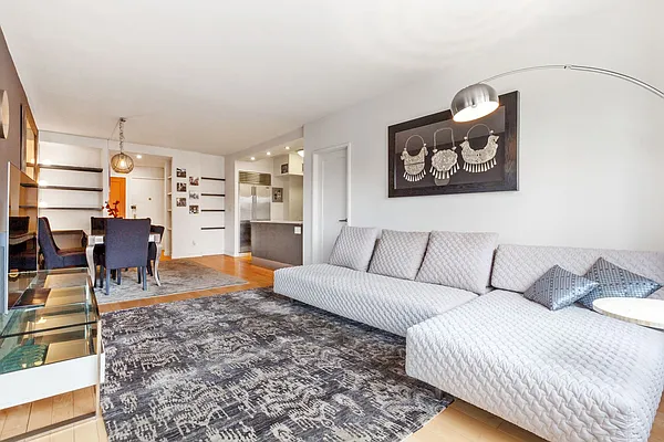 Sold by Compass | media 2