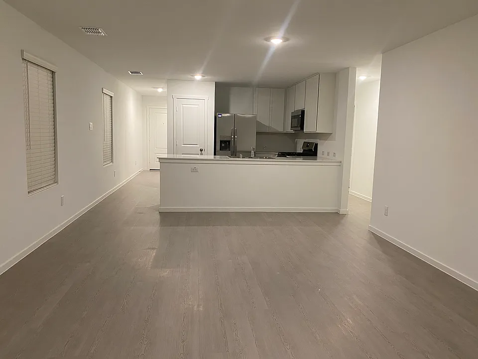 3141 Campeiro Ave