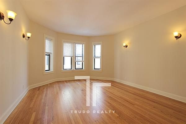 1st image of 4036 N Ashland Ave APT 02E
