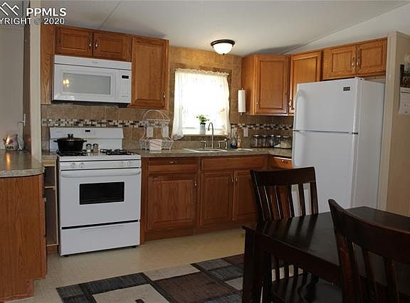 4th image of 114 Mojave Way