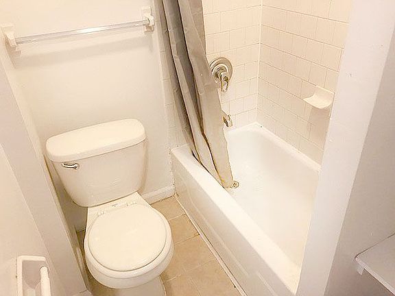 5th image of 340 E 13th St APT 12