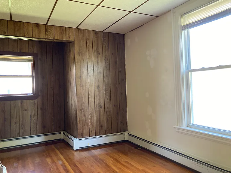 75 Dean Ave — Photo 13