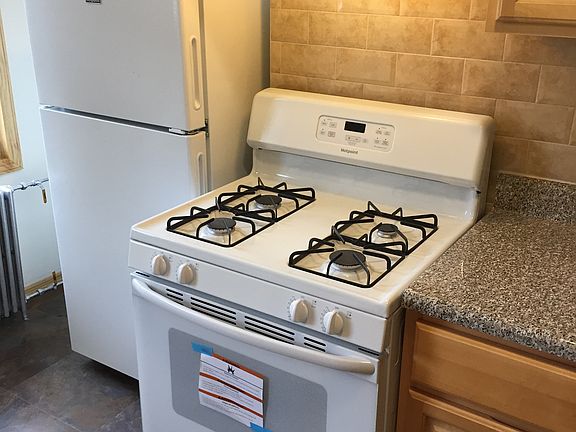2nd image of 215 India St #2FL