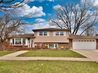 17301 Overhill Ave, Tinley Park, IL 60477