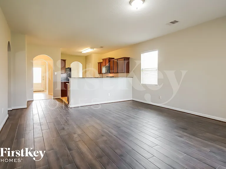 20802 Echo Manor Dr — Photo 2