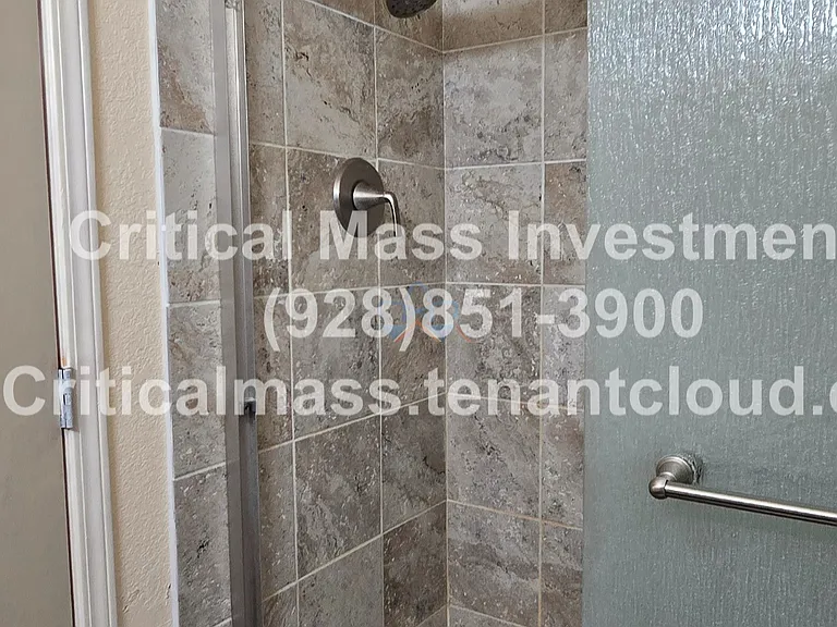 2202 E 1st Ave #1 — Photo 6