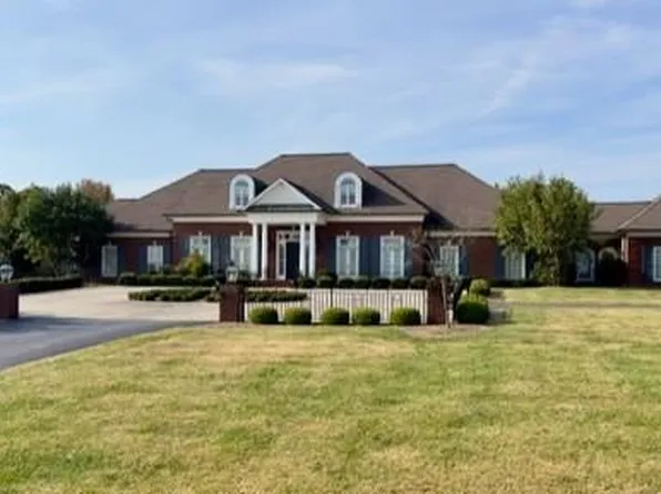 760 Oakwood Ln, Madisonville, KY 42431