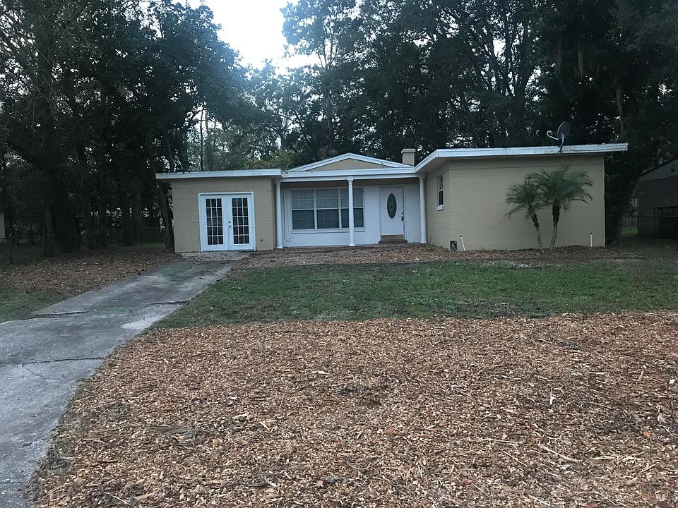 1st image of 2404 Looking Glass Ln
