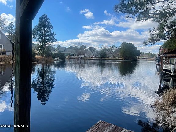 4th image of 316 E Bay Ridge Road