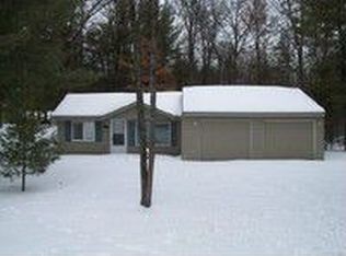 10621 Johnston Blvd, Saint Helen, MI