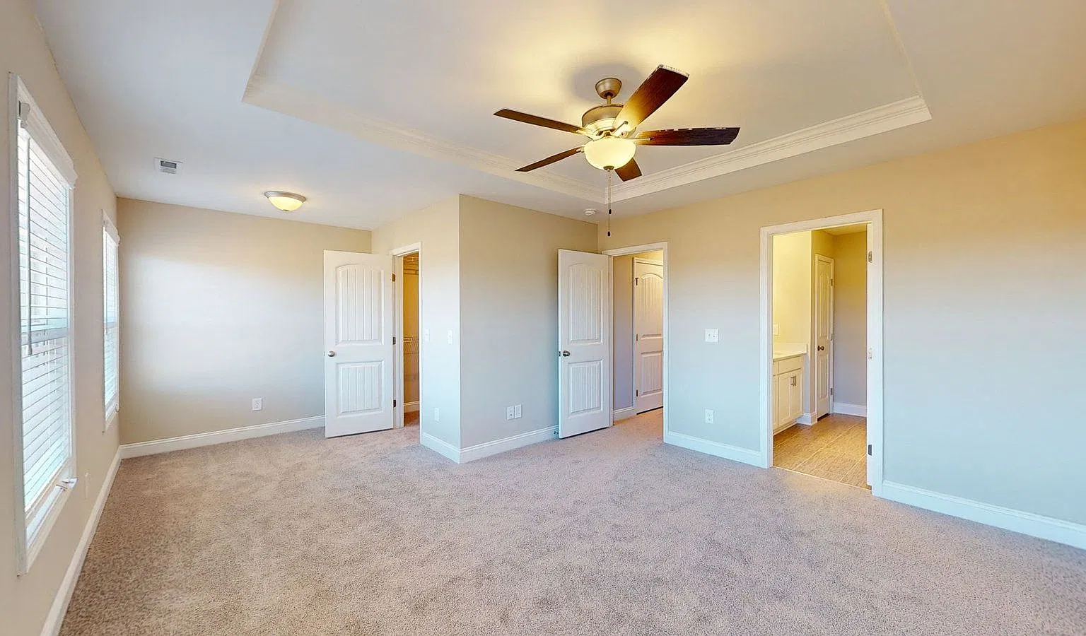 3 bed, 2.5 bath, 1658 sqft, $1,800 — Photo 3