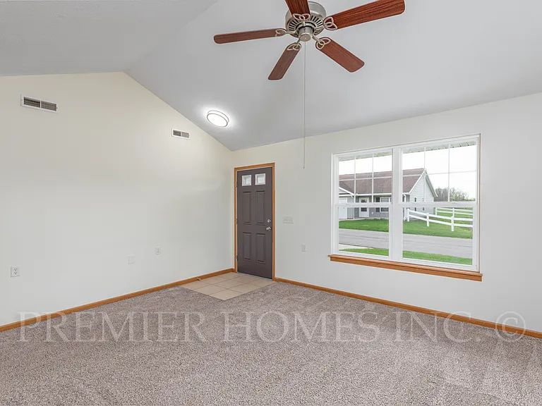 808 Serenity Ln #808 — Photo 4