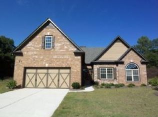 997 Spanish Moss Trl, Loganville, GA 30052