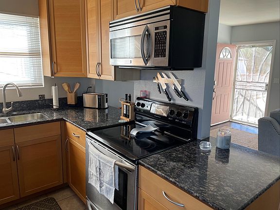 3rd image of 4387 Illinois St Unit 10