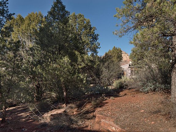 4th image of 200 Page Pkwy