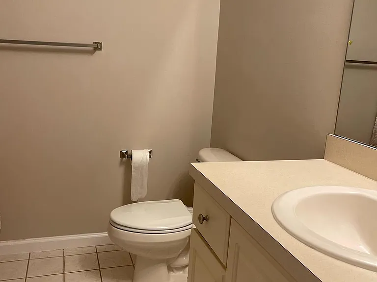 36 Hoover Ave — Photo 11