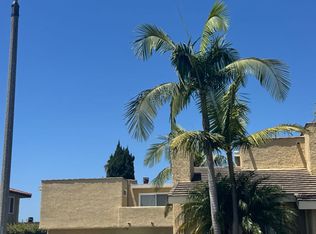 17762 Paseo Cir APT D, Huntington Beach, CA 92647