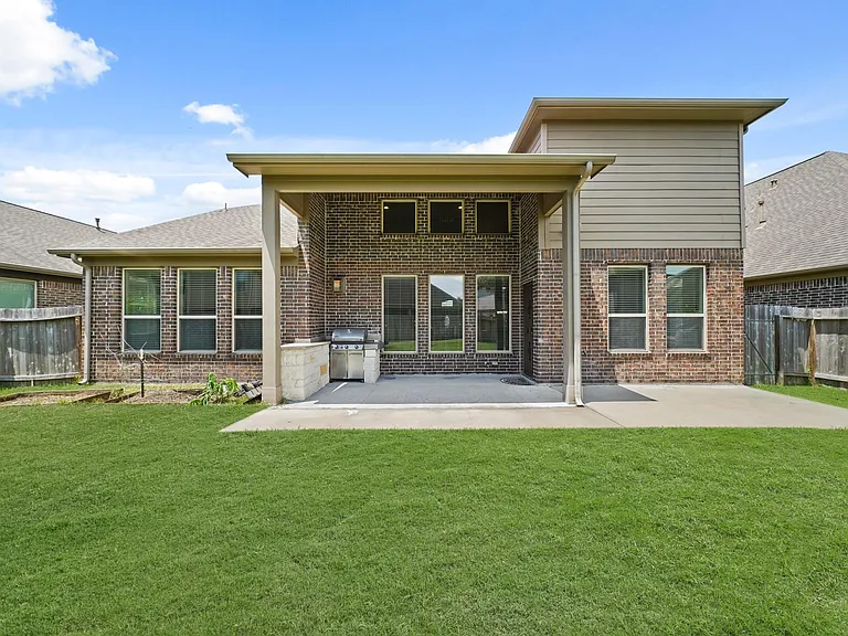 19119 Arcadia Cove Ct — Photo 26
