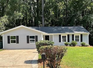 750 Stonedraw Ct, Stone Mountain, GA 30083