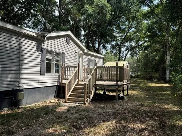 39204 Bay Ave, Zephyrhills, FL 33540