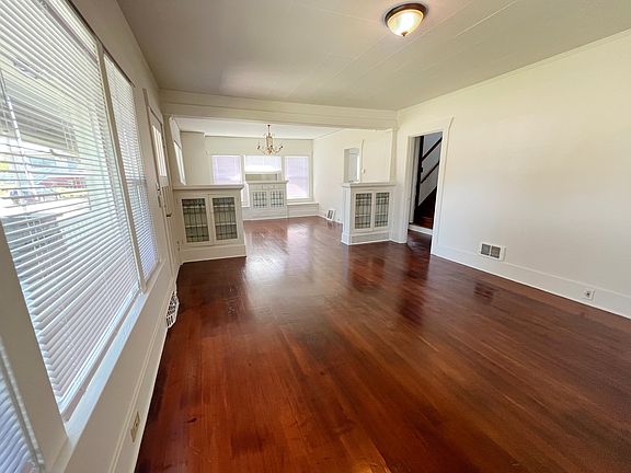 2nd image of 2218 Meridian Ave E
