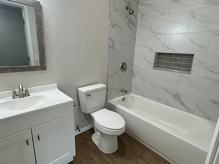 711 W Hill St #1 — Photo 12