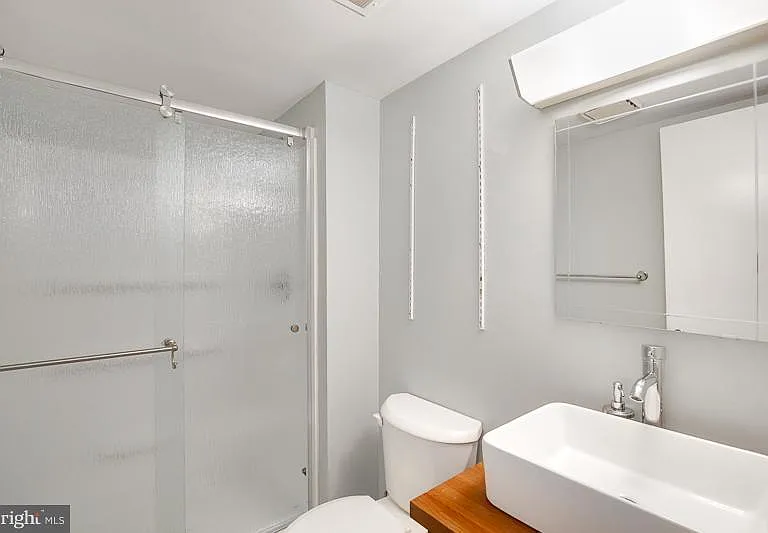 5217 Harbor Court Dr — Photo 16