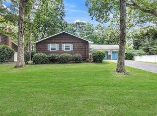 12 Gaigal Dr, Nesconset, NY 11767