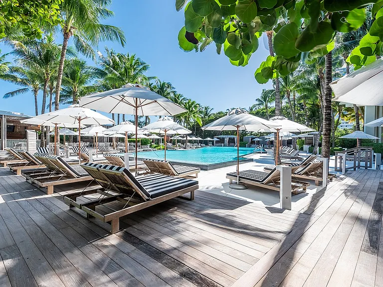 2201 Collins Ave #1010 — Photo 14