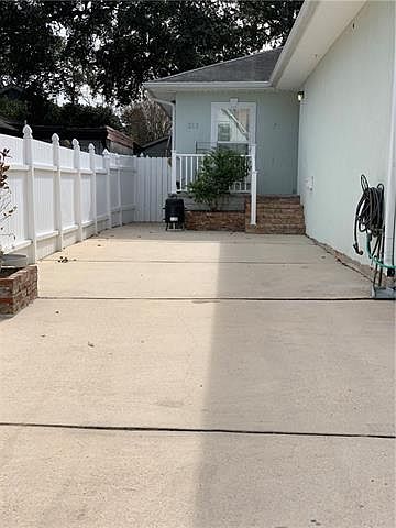 1st image of 212 Spencer Ave