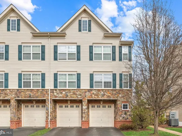 11206 Wortham Crest Cir, Manassas, VA 20109