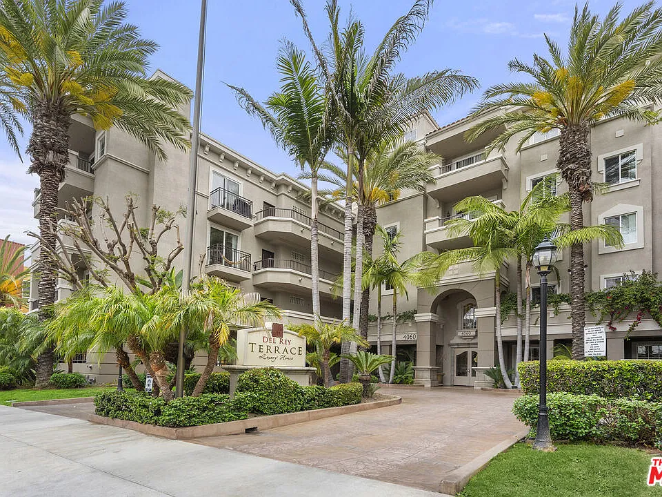 4060 Glencoe Ave #301